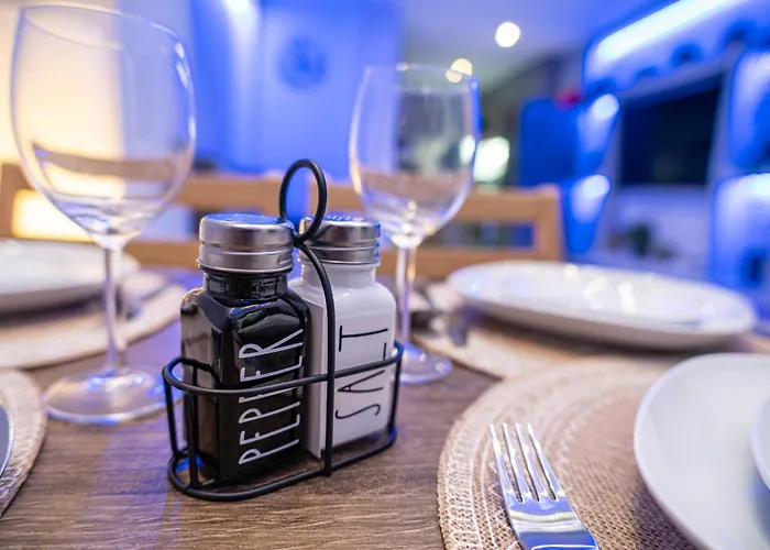 Feel Greek Hospitality #θ025